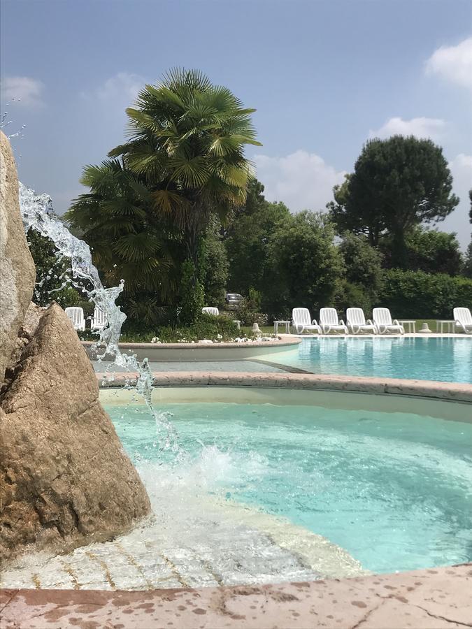 Готель Agriturismo Corte Salandini Понті-суль-Мінчіо Екстер'єр фото