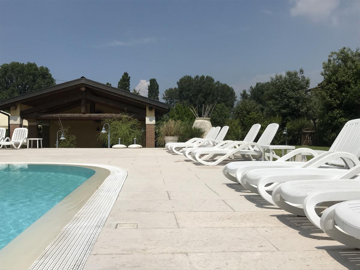 Готель Agriturismo Corte Salandini Понті-суль-Мінчіо Екстер'єр фото