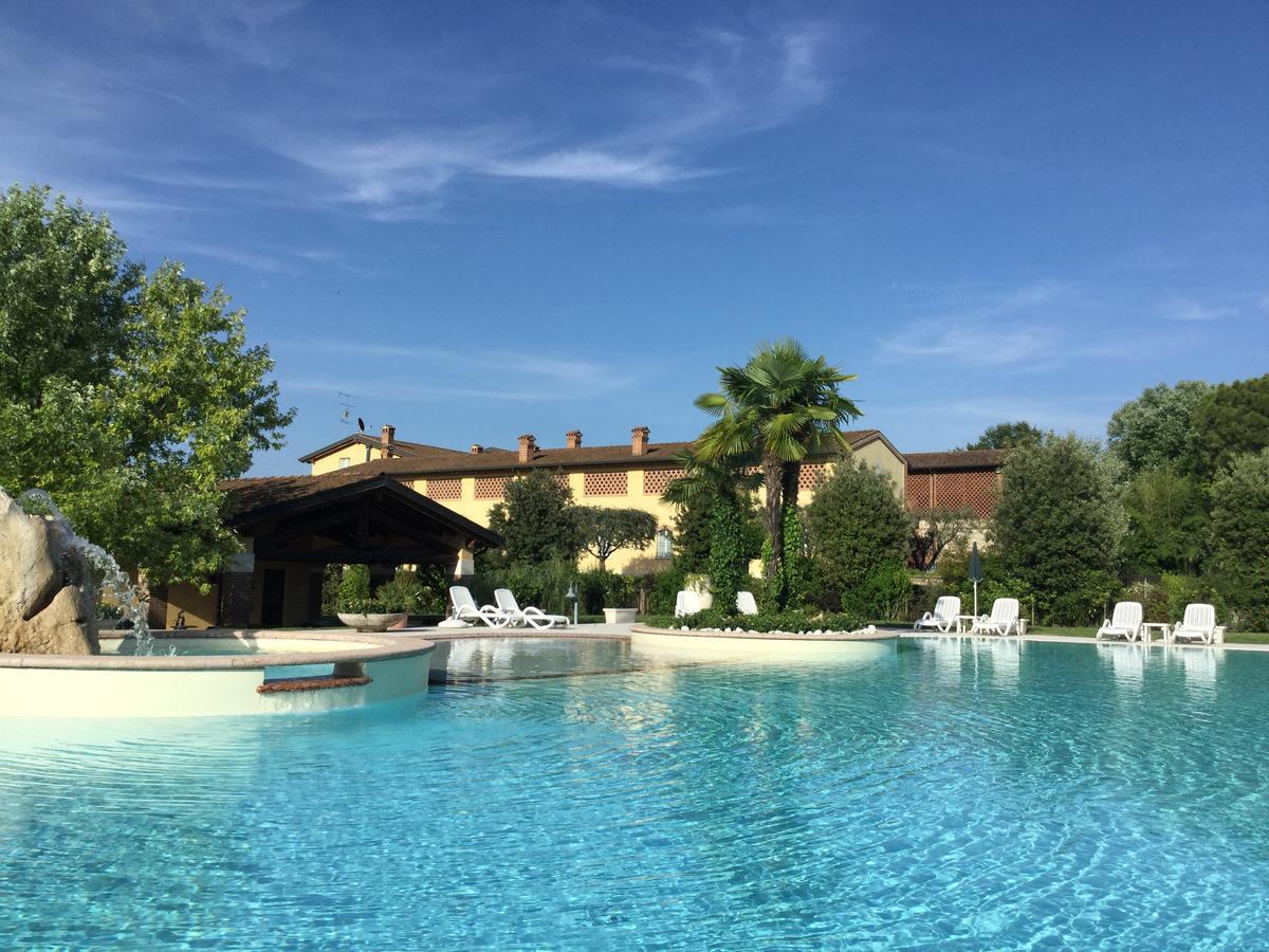 Готель Agriturismo Corte Salandini Понті-суль-Мінчіо Екстер'єр фото
