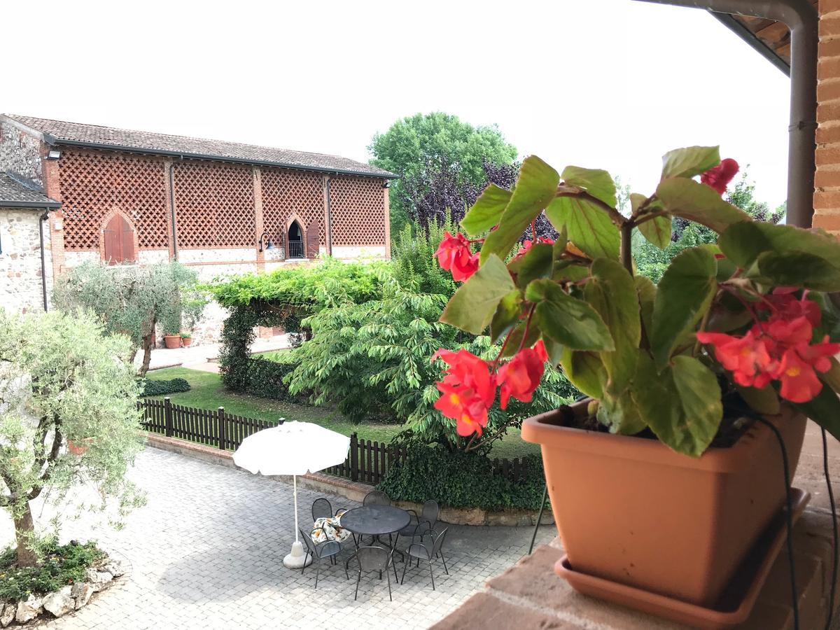 Готель Agriturismo Corte Salandini Понті-суль-Мінчіо Екстер'єр фото