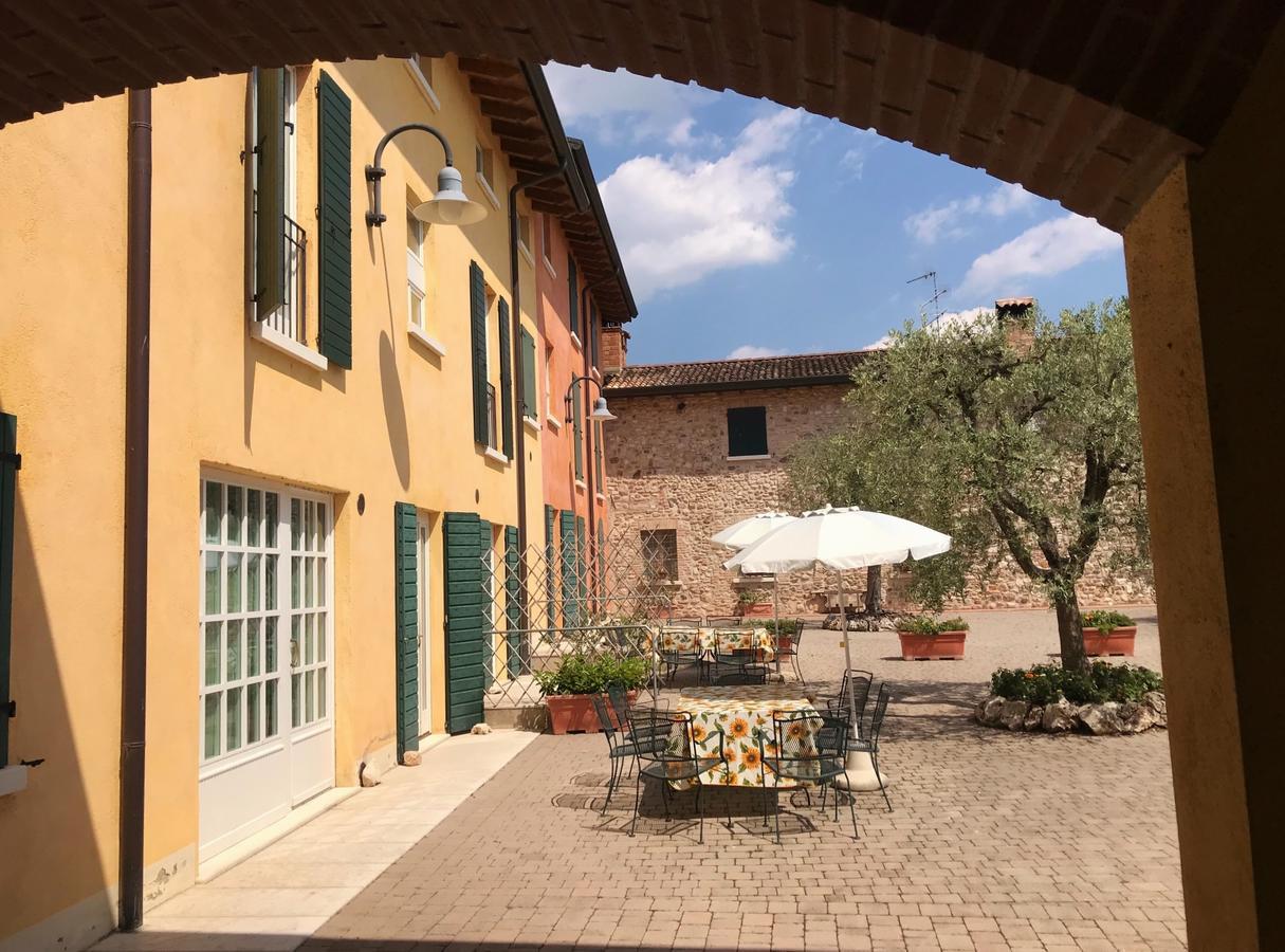Готель Agriturismo Corte Salandini Понті-суль-Мінчіо Екстер'єр фото